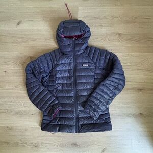 Patagonia Women's Puffer Jacket - blue